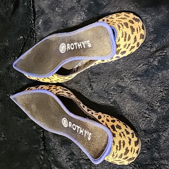 Rothys the Point Classic Leopard Print size 8 - Picture 6 of 6